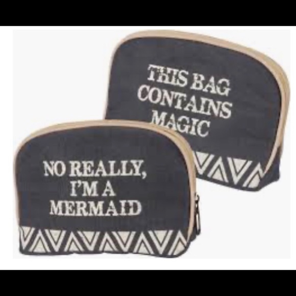 NWT makeup bag